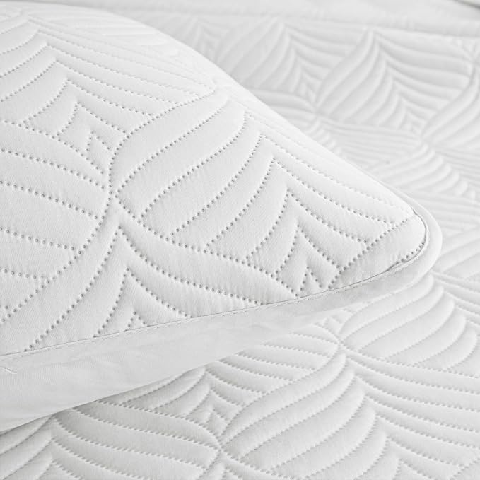 Whale Flotilla Extra Soft King Quilt Bedding Set, Lightweight Bedspreads | - Image 8
