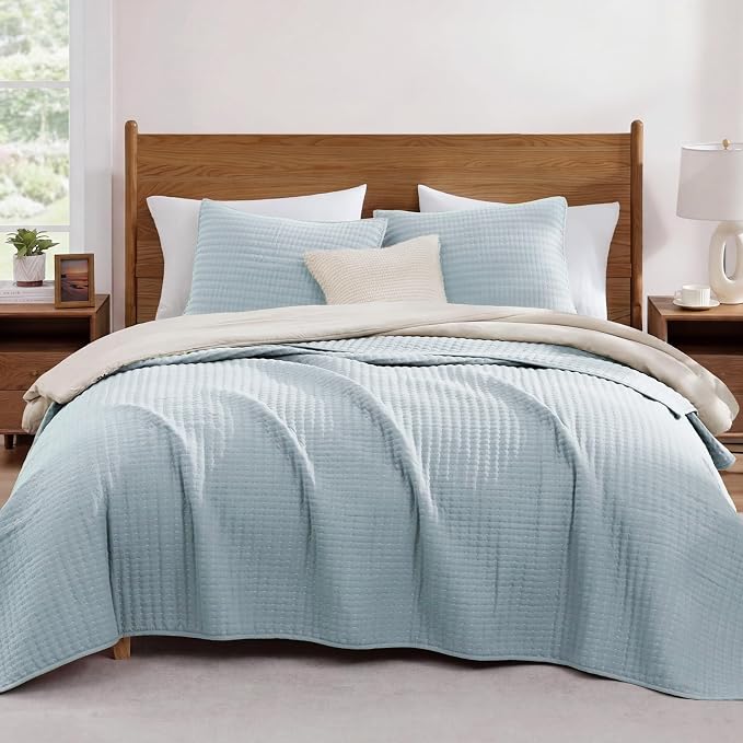 King Size Quilt-Lightweight Bedspreads Sky Blue King Quilt Bedding Set | Soft by WRENSONGE