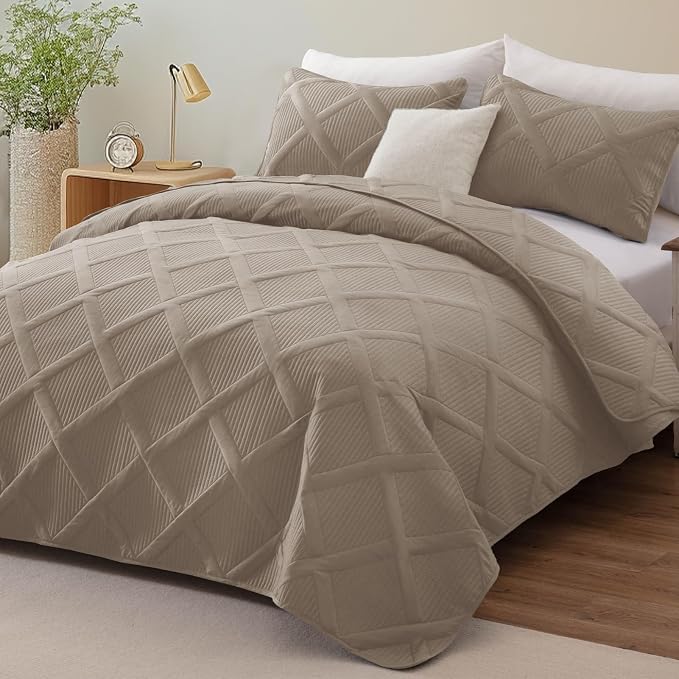 Exclusivo Mezcla Quilt King Size, Taupe | Soft Bedspreads - Image 2