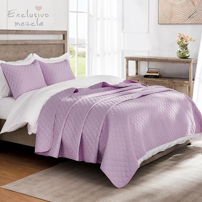 Exclusivo Mezcla Reversible Full Queen Quilt Bedding Set, Lilac | Lightweight - Image 2