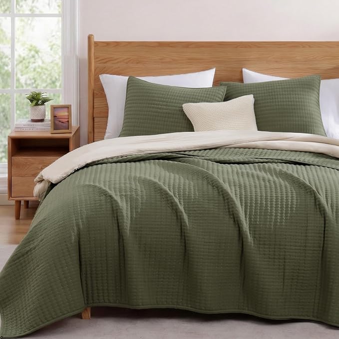 Oversized King Quilt-Olive Green Lightweight Bedspreads Quilt Bedding Set | by WRENSONGE