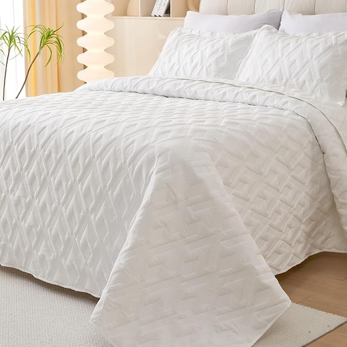 Cmfshape Diamond Embroidery Quilt Set, 3 Pieces Queen Quilt Bedding Set by cmfshape-quiltset