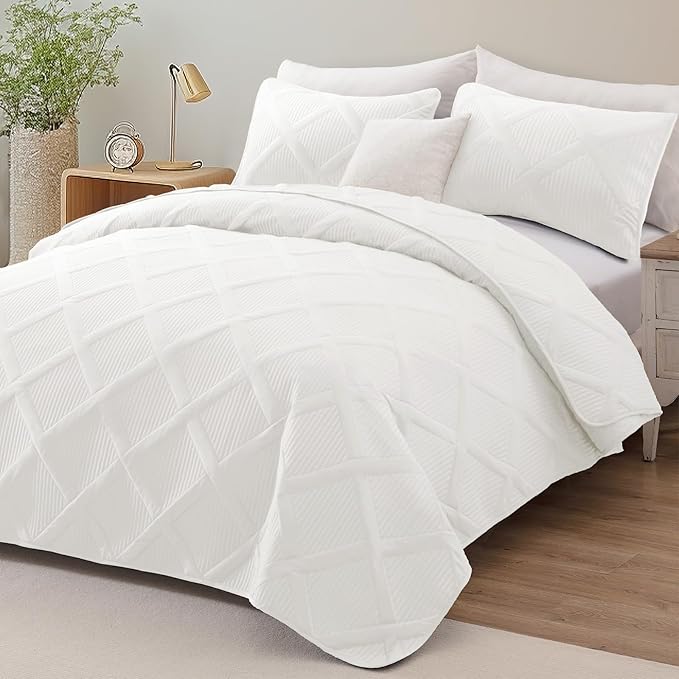 Exclusivo Mezcla Quilts Queen Size, Modern Striped Pattern, Lightweight Bedding - Image 2