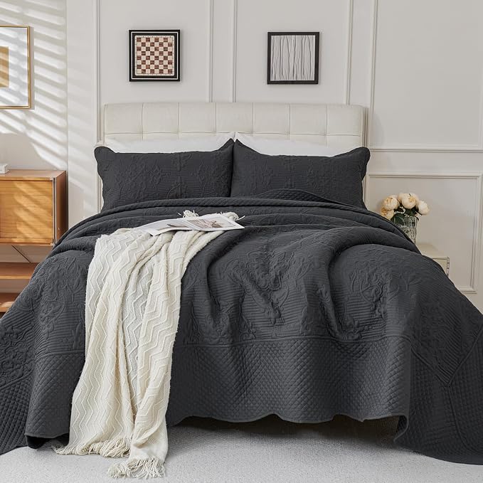EVENHUG Oversized King Bedspreads California King Quilt Set - Image 6