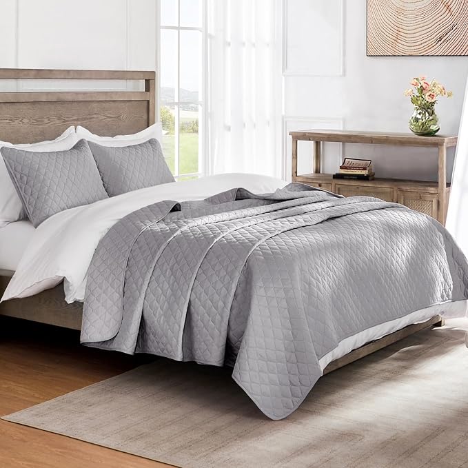 Exclusivo Mezcla Reversible Twin Quilt Bedding Set, Light Grey | Lightweight - Image 2