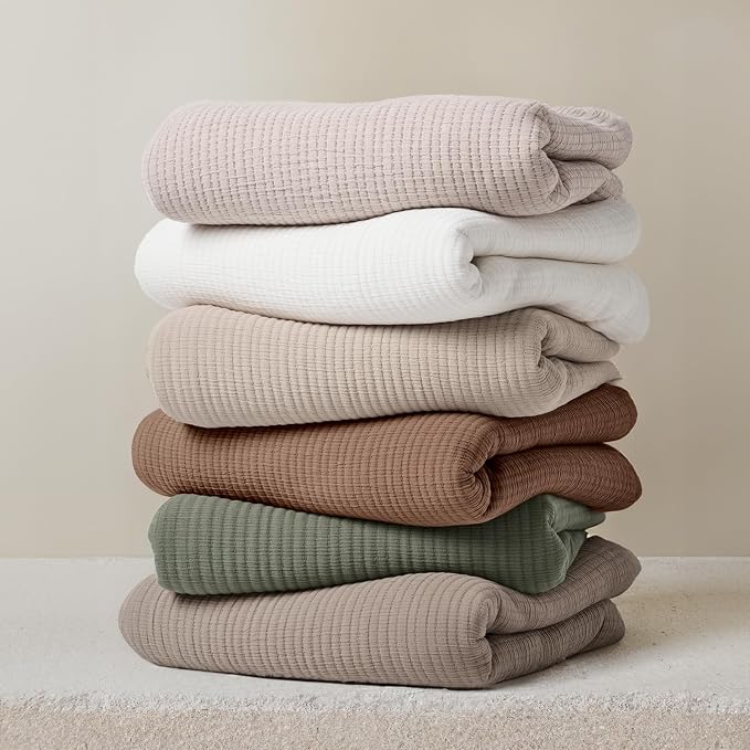 EVERGRACEHOME Cotton Gauze Matelassé Coverlet, King Size, Ivory White | Ultra - Image 7
