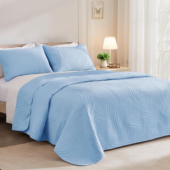 Exclusivo Mezcla 3-Piece King Quilt Bedding Set, Soft Microfiber Bedspreads | - Image 2