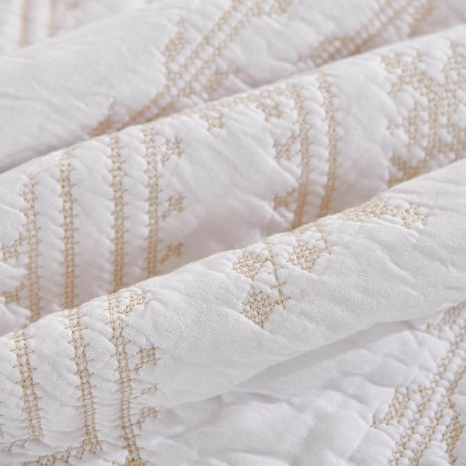 100% Cotton 3-Piece Quilt Set White Full Queen Size Lightweight Bedspread - Image 6