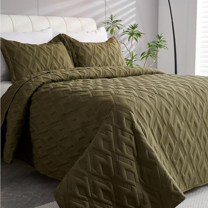 Cmfshape Diamond Embroidery Quilt Set, 3 Pieces Queen Quilt Bedding Set by cmfshape-quiltset