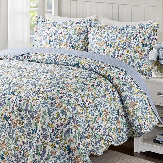 3-Piece Quilt Set Quilted Bedspread Lightweight Coverlet Set Garden Style - Image 3