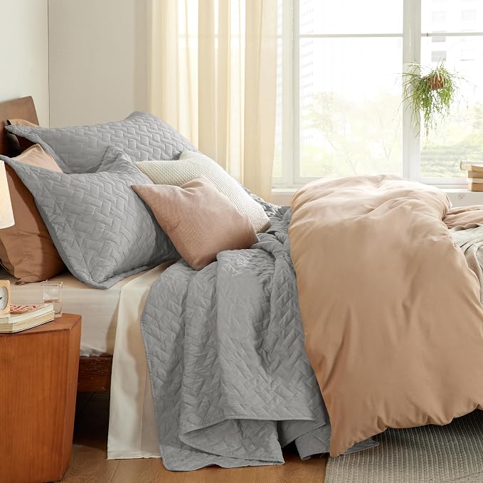 Bedsure King Size Quilt, Lightweight Comforter Set, Light Grey Bedspread | - Image 4