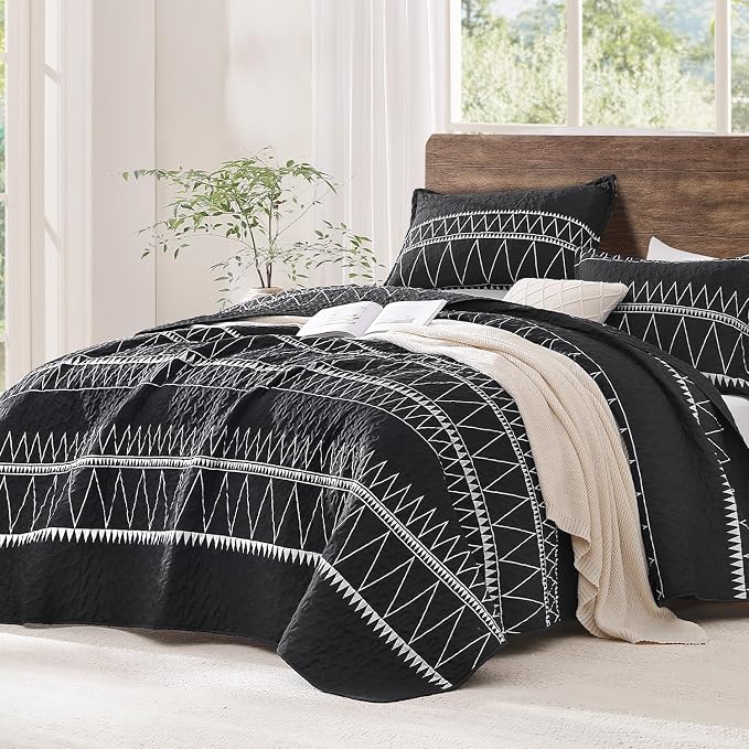 Black King Size Quilt Set, 3 Pieces Boho Striped Bedspread | Soft Lightweight by Andency