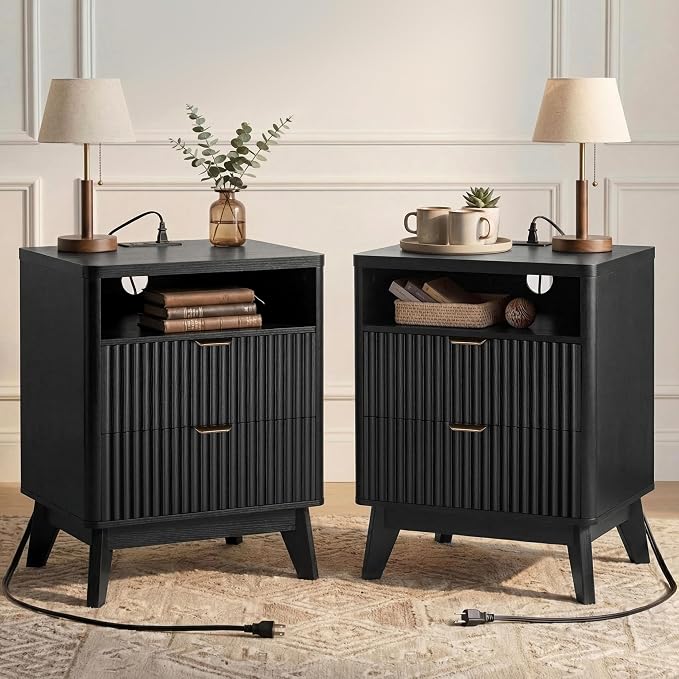 LYNCOHOME Fluted Nightstand by LYNCOHOME