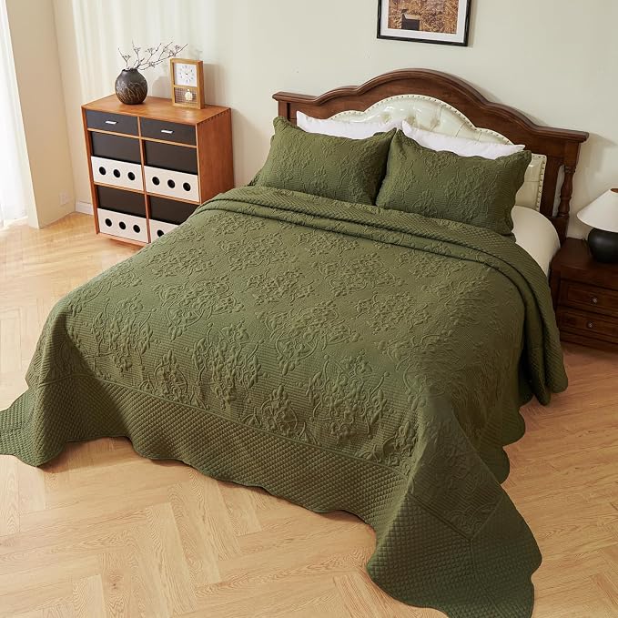 EVENHUG Oversized King Bedspreads California King Quilt Set - Image 4