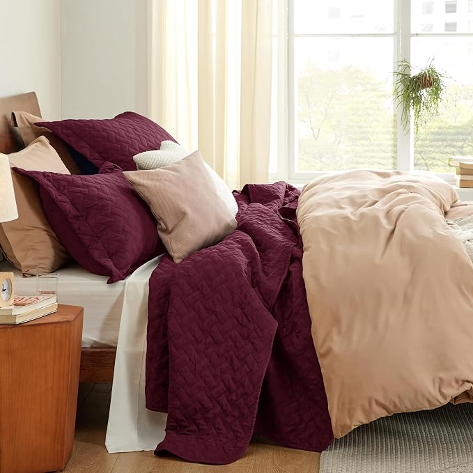 Bedsure King Size Quilt, Lightweight Comforter Set, Burgundy Red Bedspread | - Image 4