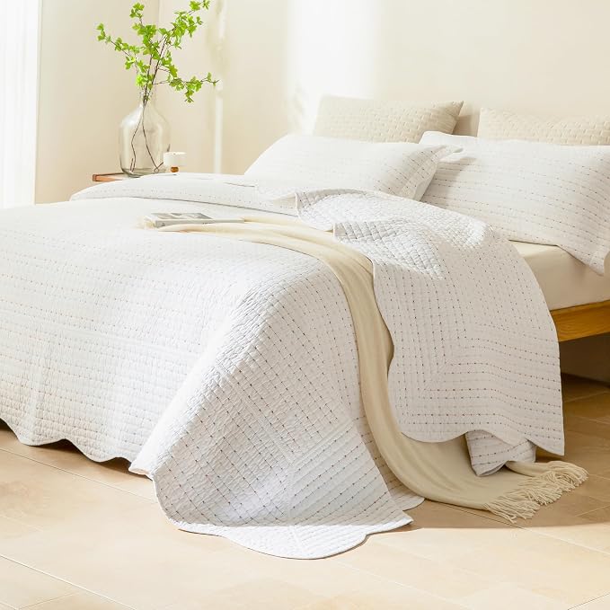 Lady Ann White Oversized King Quilt by LadyAnn