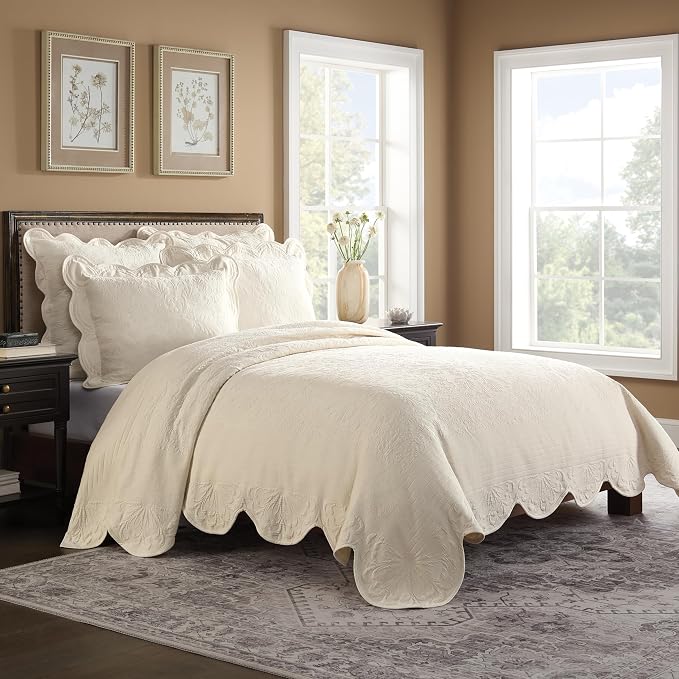 Charleston Estate Modern Farmhouse Floral Matelasse Coverlet by Historic+Charleston+Collection