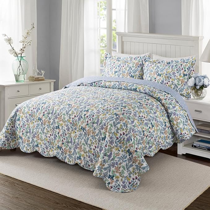 3-Piece Quilt Set Quilted Bedspread Lightweight Coverlet Set Garden Style - Image 2