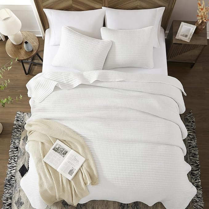 King Size Quilt-Lightweight Bedspreads White King Quilt Bedding Set | Soft - Image 6
