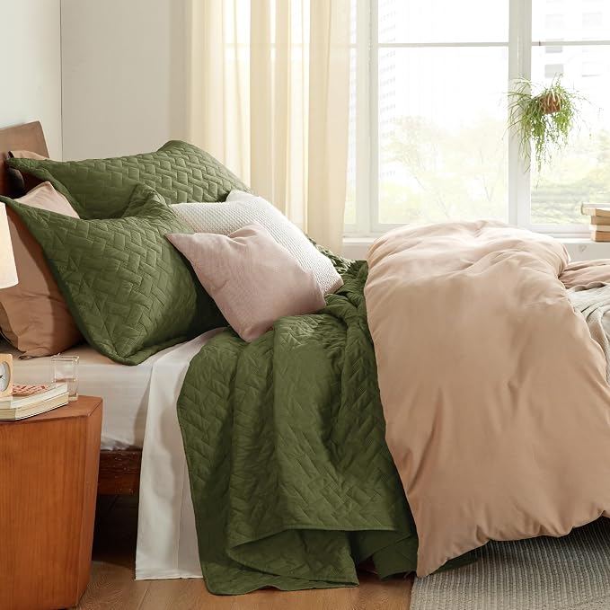 Bedsure King Size Quilt, Lightweight Comforter Set, Olive Green Bedspread | - Image 4