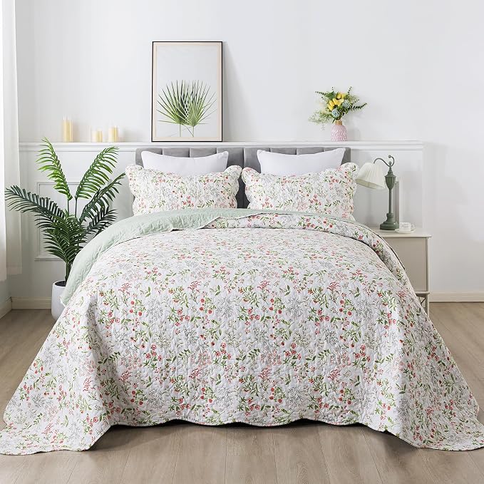 3-Piece Quilt Set Quilted Bedspread Lightweight Coverlet Set Garden Style - Image 2