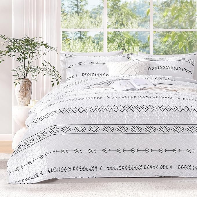 White Oversized Super King Quilt Set, 3 Pieces Striped Bedspread | Boho Soft - Image 2