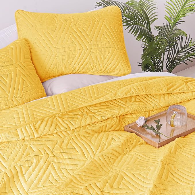 Whale Flotilla Soft Geometric King Quilt Set - Image 4
