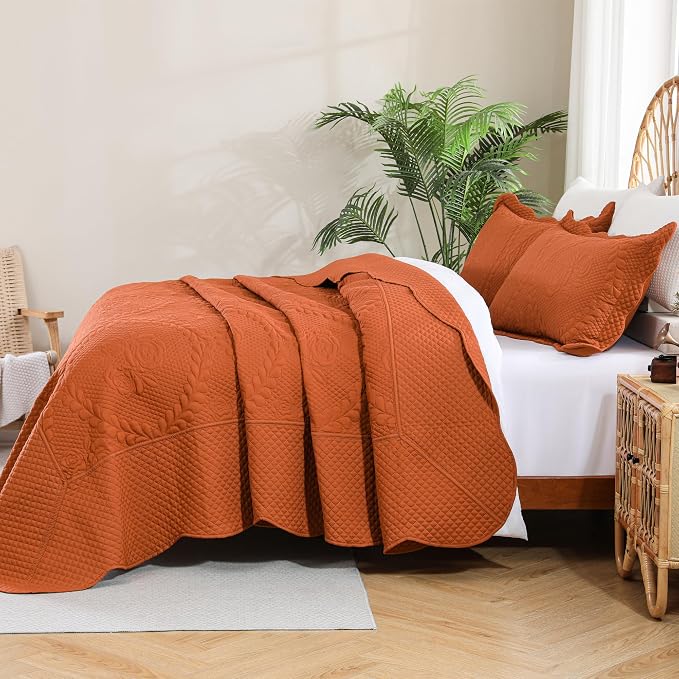 EVENHUG Oversized King Bedspreads California King Quilt Set - Image 5