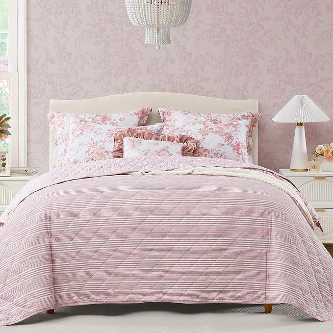 Queen Quilt Set-3 Pieces Soft Bedding Floral Reversible Coverlet | All Seasons - Image 9