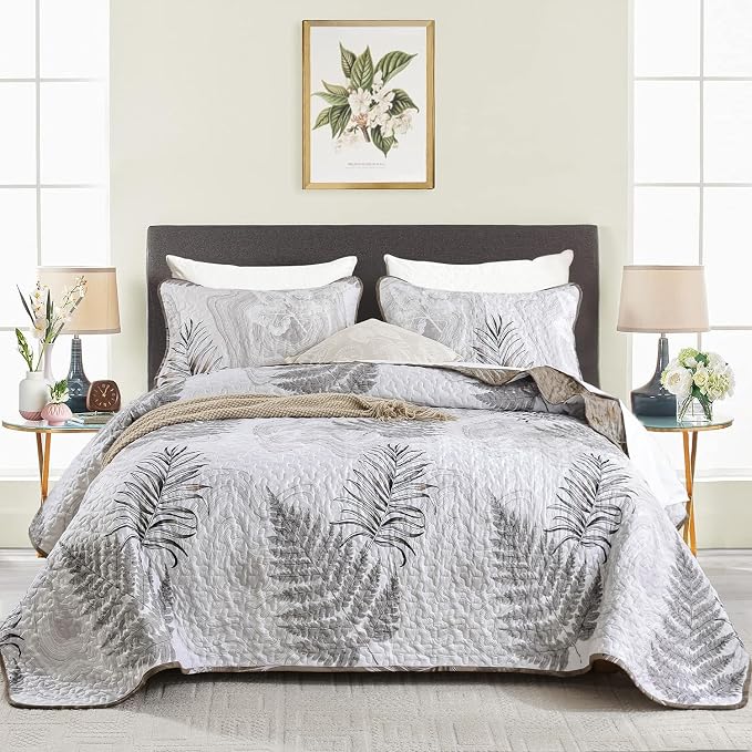 DJY Queen Size Brown Quilt Set, 3 Piece Reversible Leaves Bedding Set | Soft by HOME