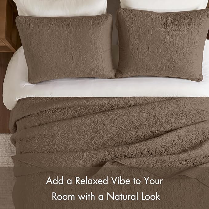 Madison Park King Quilt Bedding Set, Cottage-Inspired Damask, Classic Stitch - Image 5