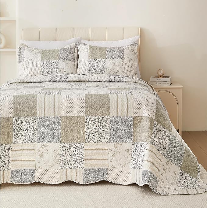 Cmfshape Summer Floral Queen Quilt Set, Reversible Quilted Bedspread - Image 2