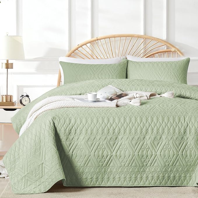 akkialla Twin Size Quilt Bedding Set, Sage Green Lightweight Microfiber Soft by akkialla