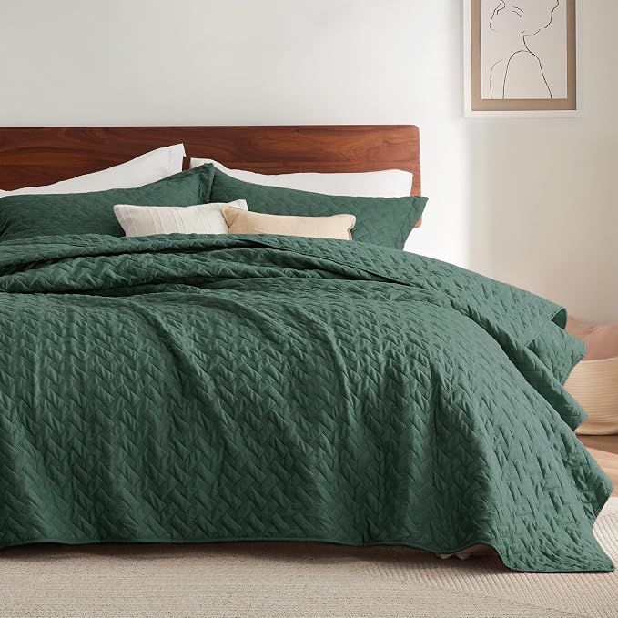 Bedsure Quilts Queen Size, Lightweight Comforter Set, Dark Green Bedspread | - Image 5