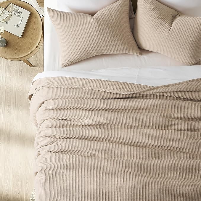 EVERGRACEHOME Cotton Gauze Matelassé Coverlet, Queen Size, Khaki Tan | Ultra - Image 2