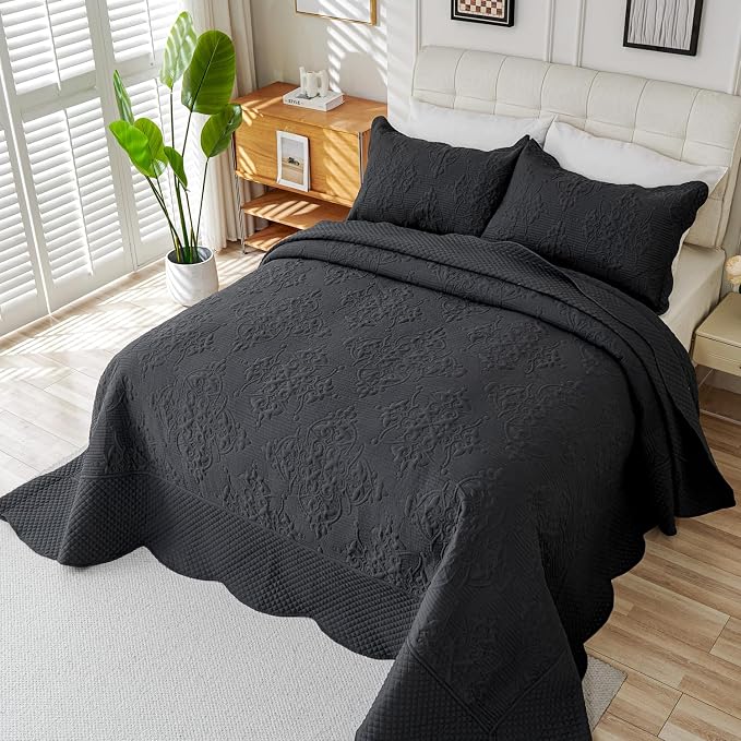 EVENHUG Oversized King Bedspreads California King Quilt Set - Image 3