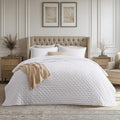 Bedsure King Quilt by Unknown