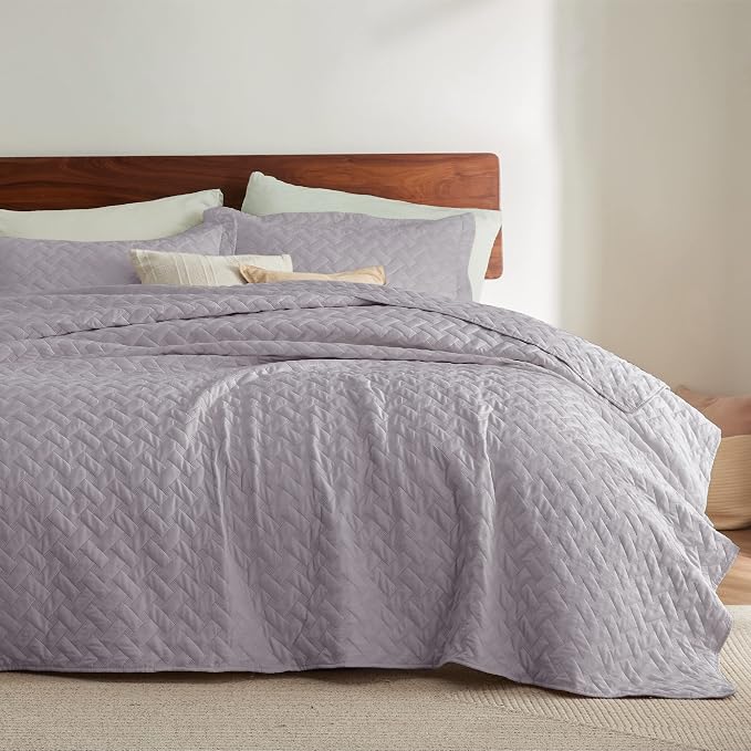 Bedsure Queen Size Quilt, Lightweight Comforter Set, Light Purple Bedspread | - Image 4