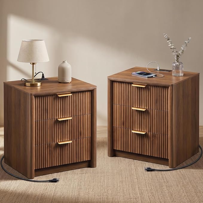 LYNCOHOME 23" Fluted Nightstands Set of 2 by LYNCOHOME