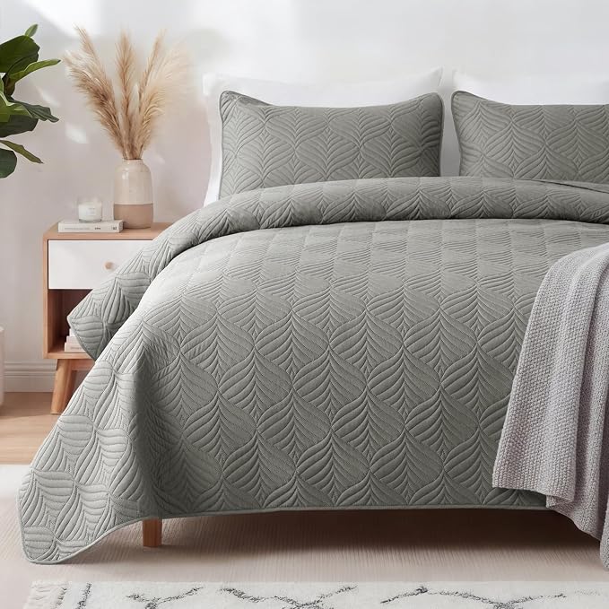 Whale Flotilla Extra Soft King Quilt Bedding Set, Lightweight Bedspreads | Grey by WHALEFLOTILLA