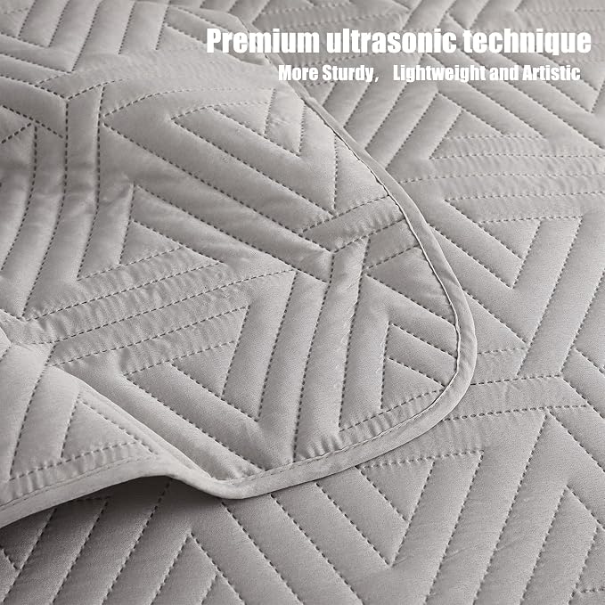 Whale Flotilla Soft Geometric King Quilt Set - Image 9