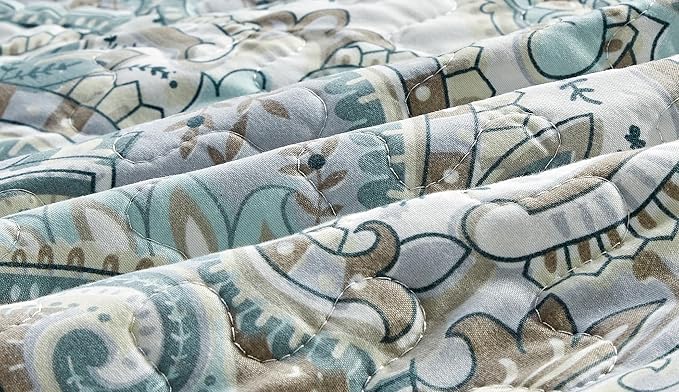 Grand Linen 3 Piece Oversized Lightweight All-Season Paisley Design Quilt Set - Image 9