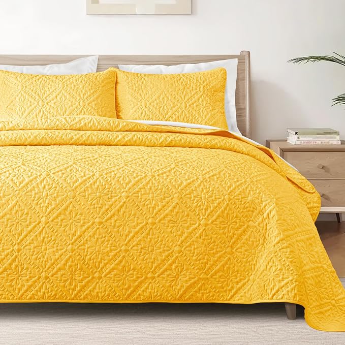 Exclusivo Mezcla Twin Quilt Set, Bright Yellow | Lightweight Soft Bedspreads by ExclusivoMezcla