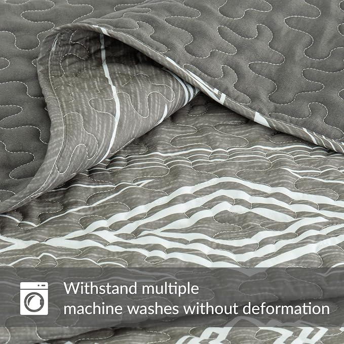 Whale Flotilla Reversible Grey Print Quilt King Size - Image 6