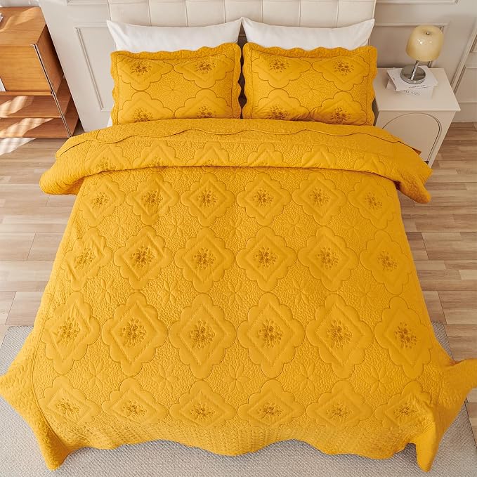 Cmfshape Floral Embroidery Quilt Set, 3 Pieces Queen Quilt Bedding Set - Image 2