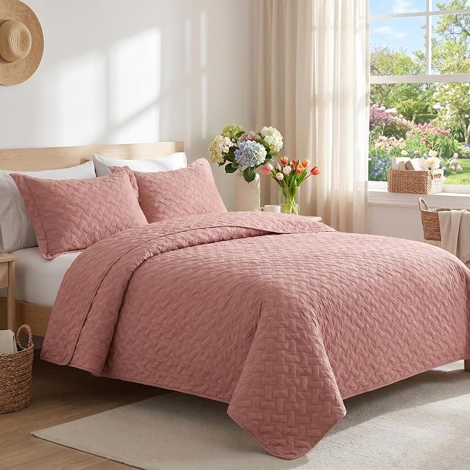 Bedsure King Size Quilt, Lightweight Comforter Set, Basket Weave, All-Season - Image 4