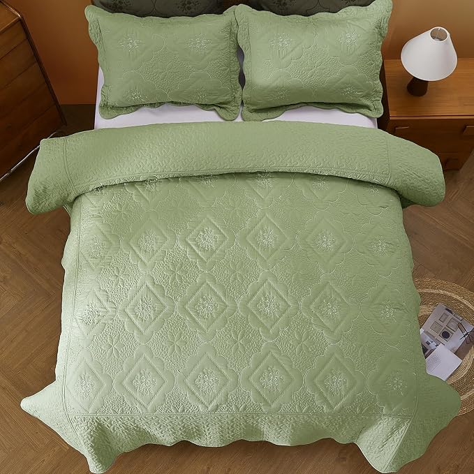 Cmfshape Floral Embroidery Quilt Set, 3 Pieces Queen Quilt Bedding Set - Image 3