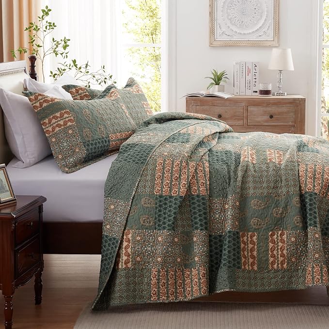 Quilt Set King Size 3 Piece Bedspread Lightweight Microfiber Floral Paisley - Image 3