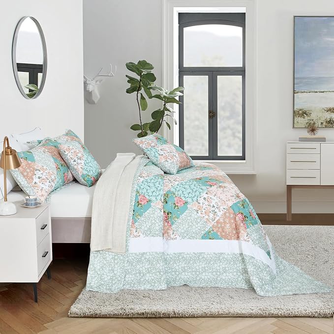 DaisyHuang Oversized King Bedspread, Farmhouse Patchwork Floral Quilt Bedding - Image 4