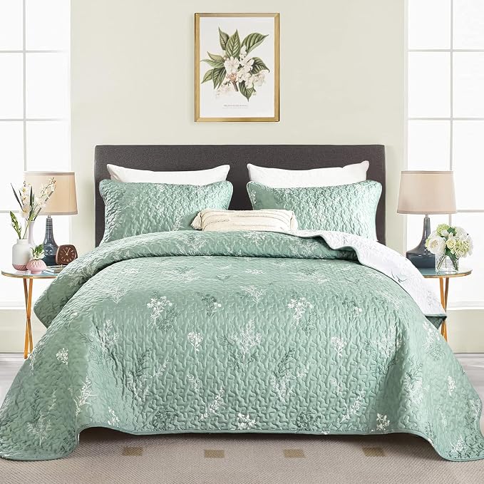 DJY King Size Sage Green Botanical Quilt Set, Floral Bedspread Coverlet | by HOME